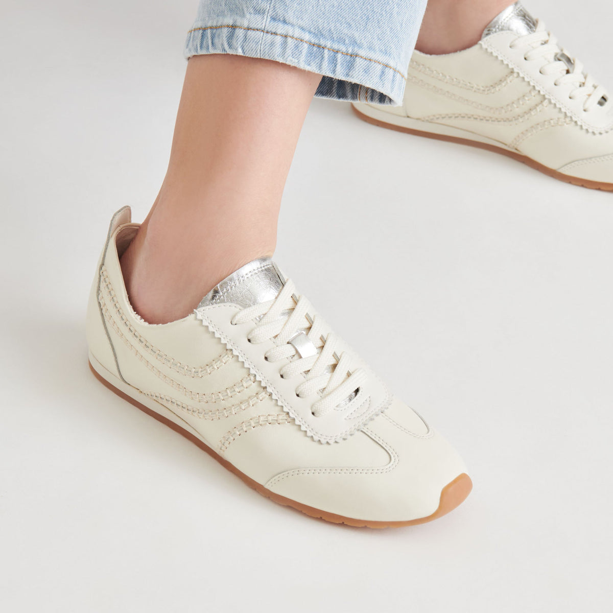 DELANY SNEAKERS OFF WHITE LEATHER - Dolce Vita